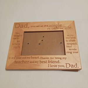 Dad Engraved Wooden Frame Outside: 8.25"×7.25"Inside: 4.75"×3.75"